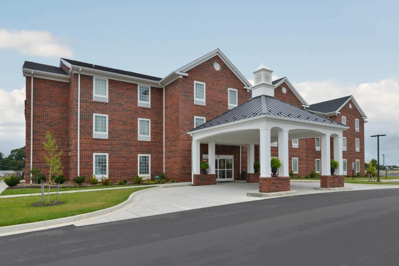 Appomattox Inn And Suites מראה חיצוני תמונה