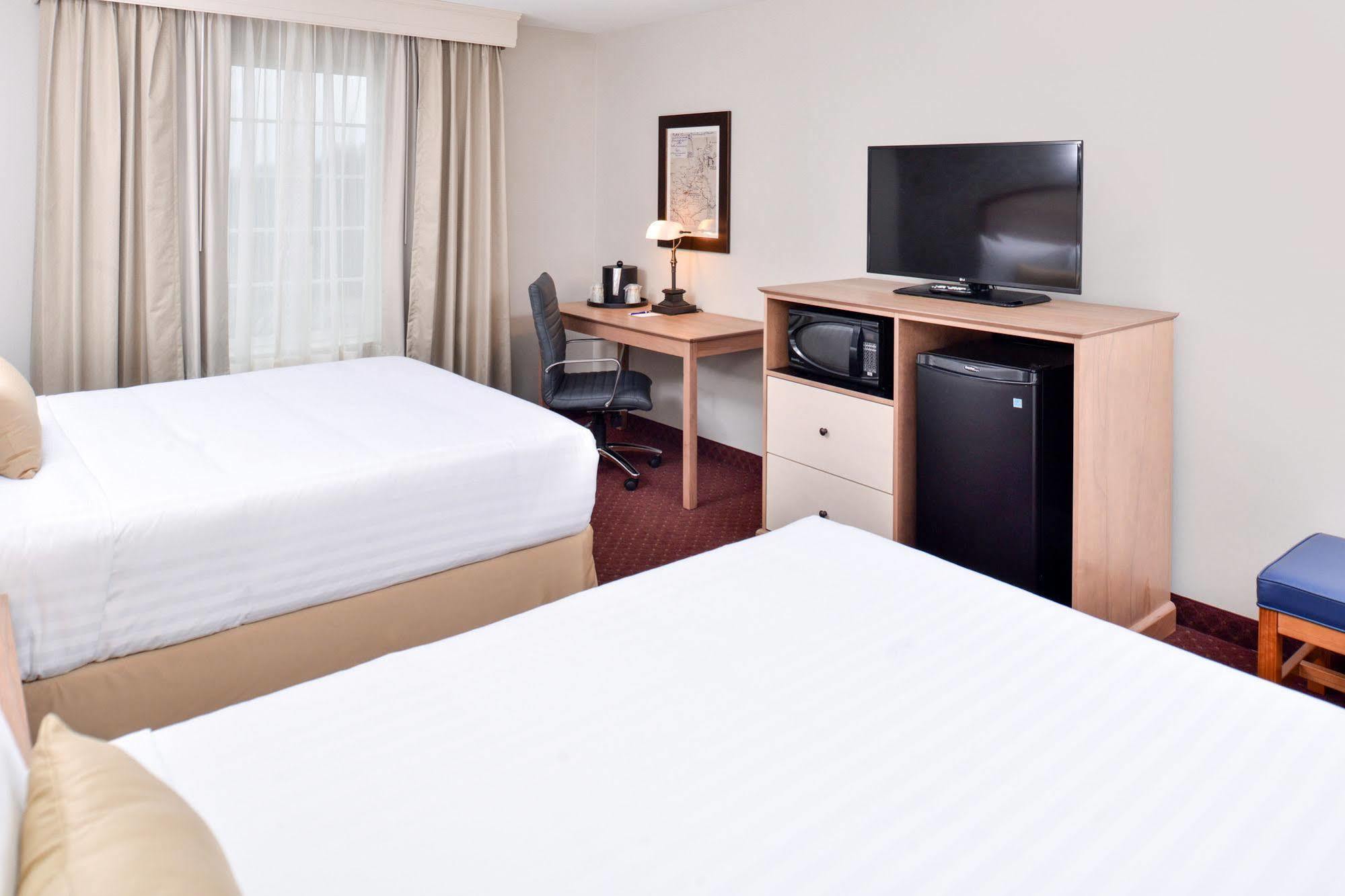 Appomattox Inn And Suites מראה חיצוני תמונה