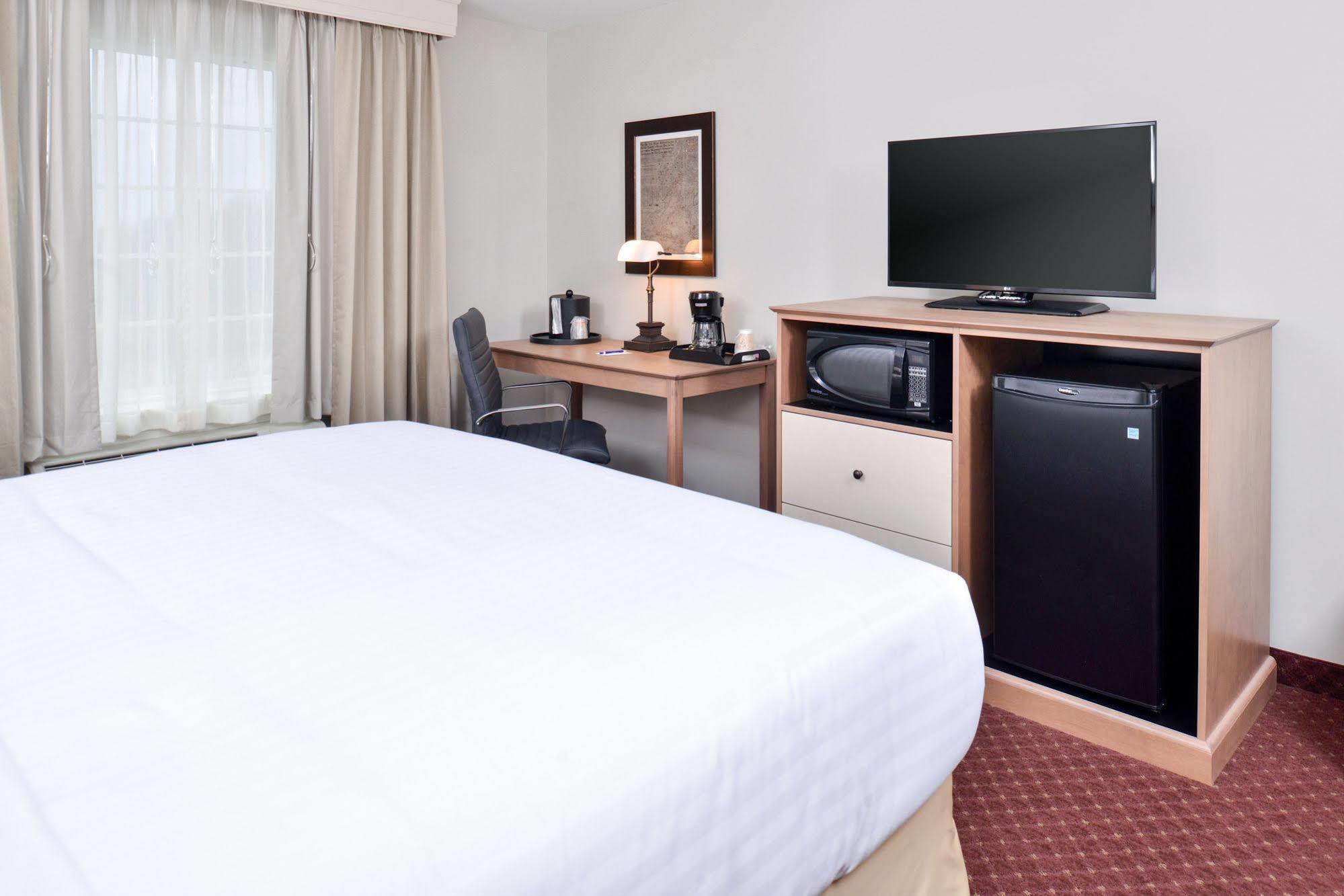 Appomattox Inn And Suites מראה חיצוני תמונה